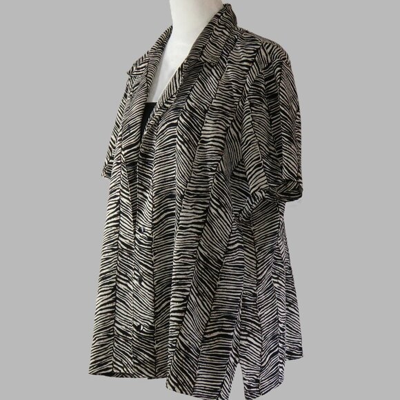 Elementz Women's Short Sleeve Zebra Print Faux Twin Set Blouse Size XL (C649) - Picture 4 of 6